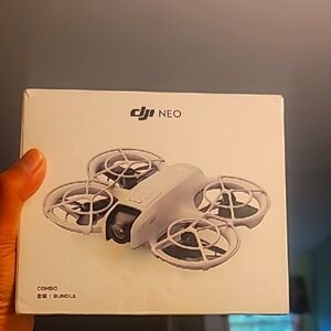 DJI NEO Drone Combo
